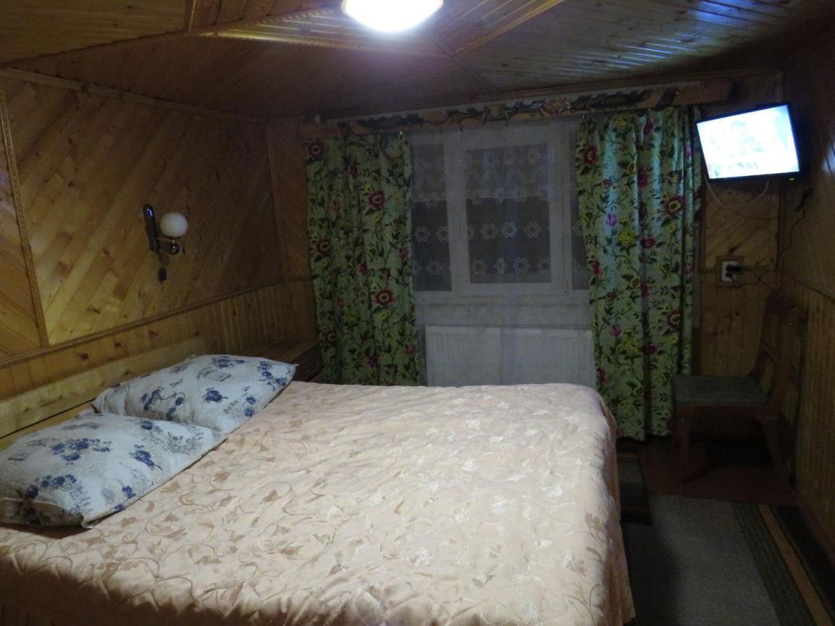 Holiday Home Tihiy Dvor Микуличин Екстериор снимка