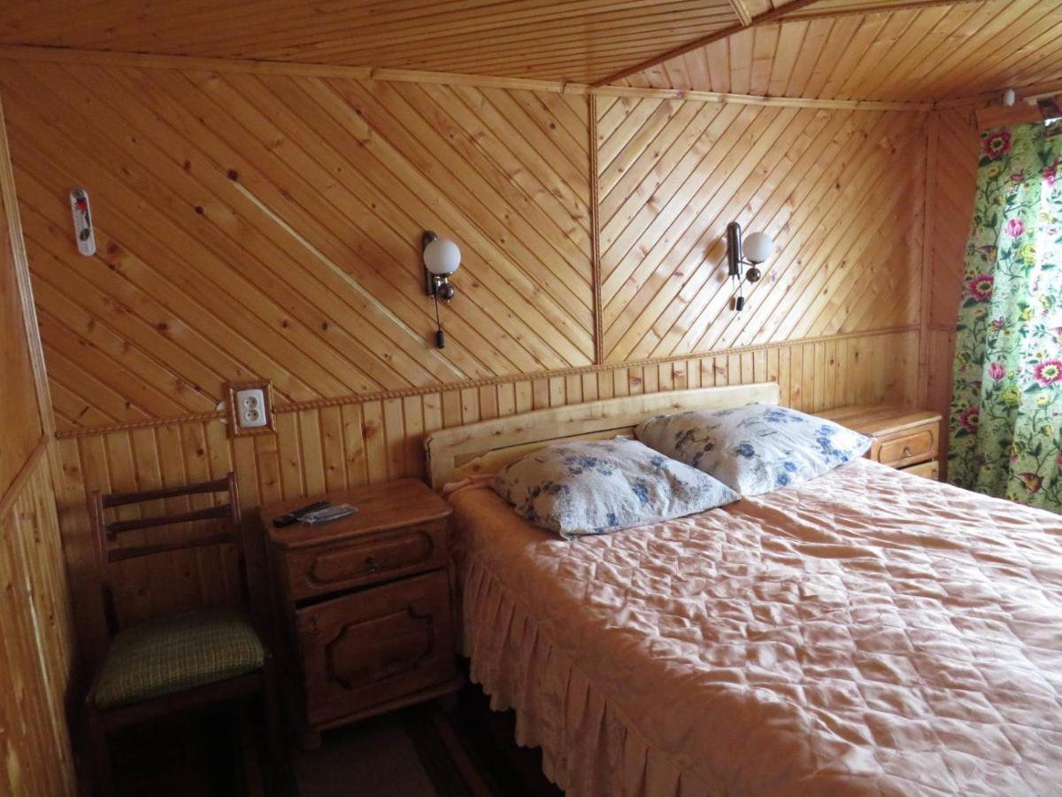 Holiday Home Tihiy Dvor Микуличин Екстериор снимка
