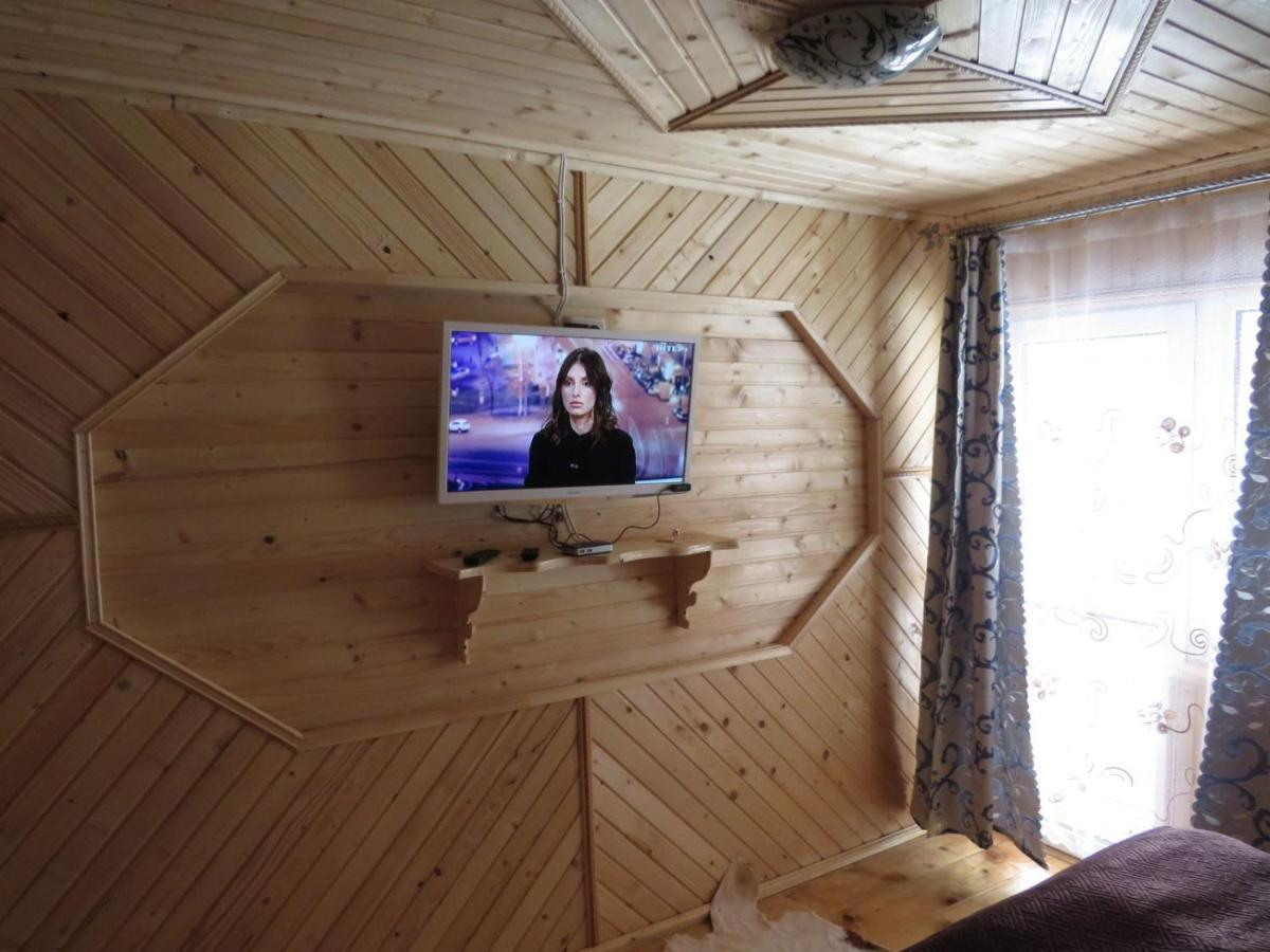 Holiday Home Tihiy Dvor Микуличин Екстериор снимка