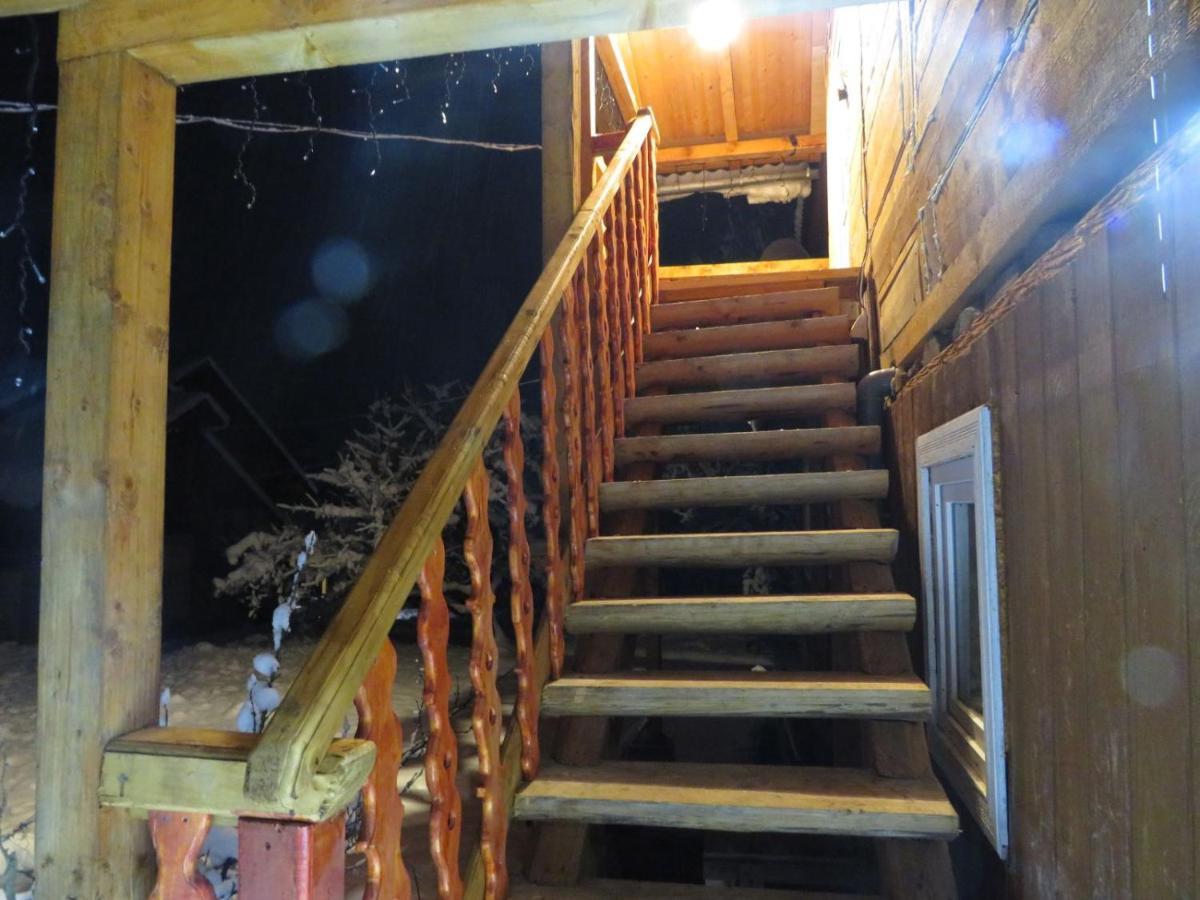 Holiday Home Tihiy Dvor Микуличин Екстериор снимка
