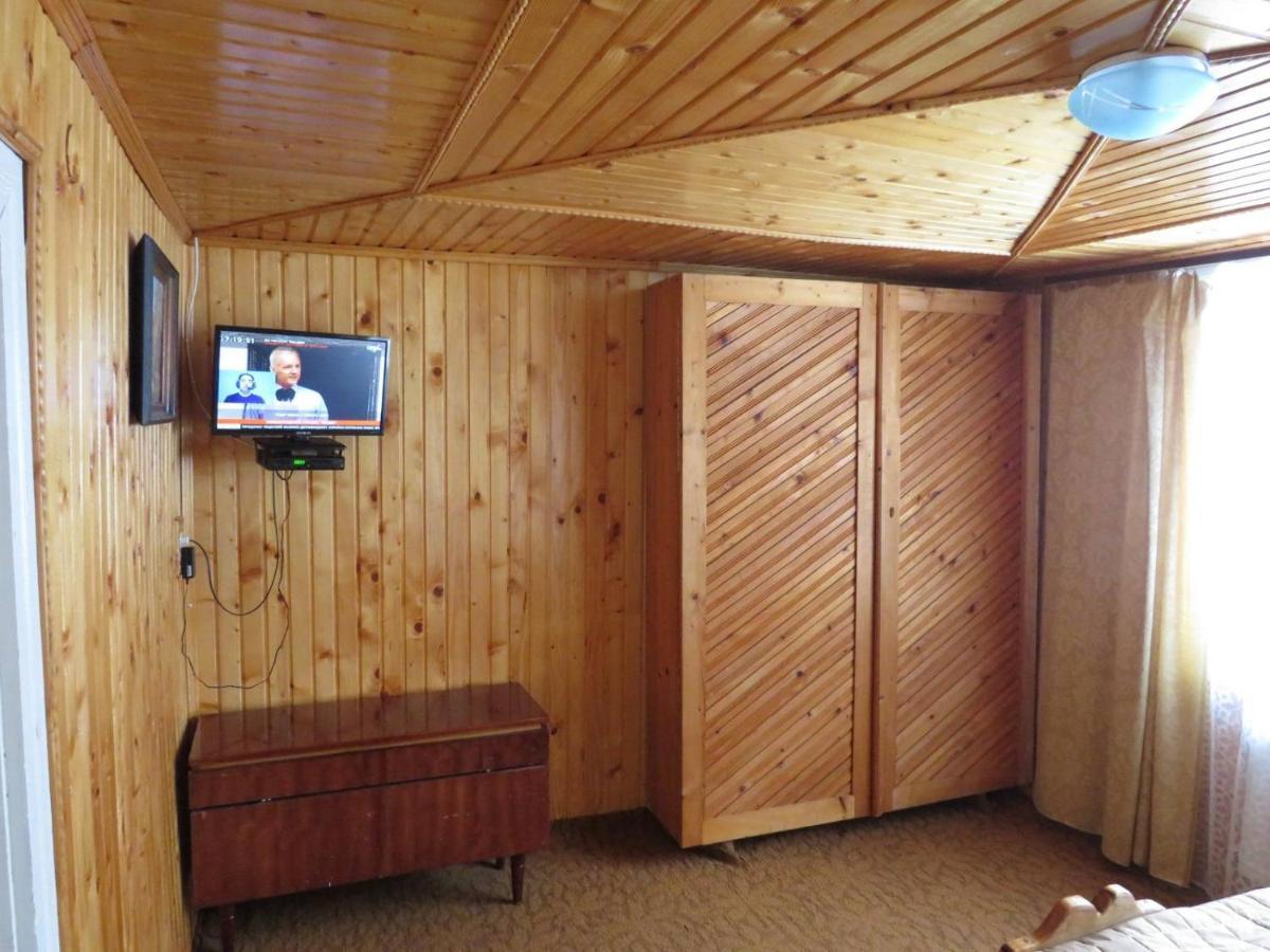Holiday Home Tihiy Dvor Микуличин Екстериор снимка