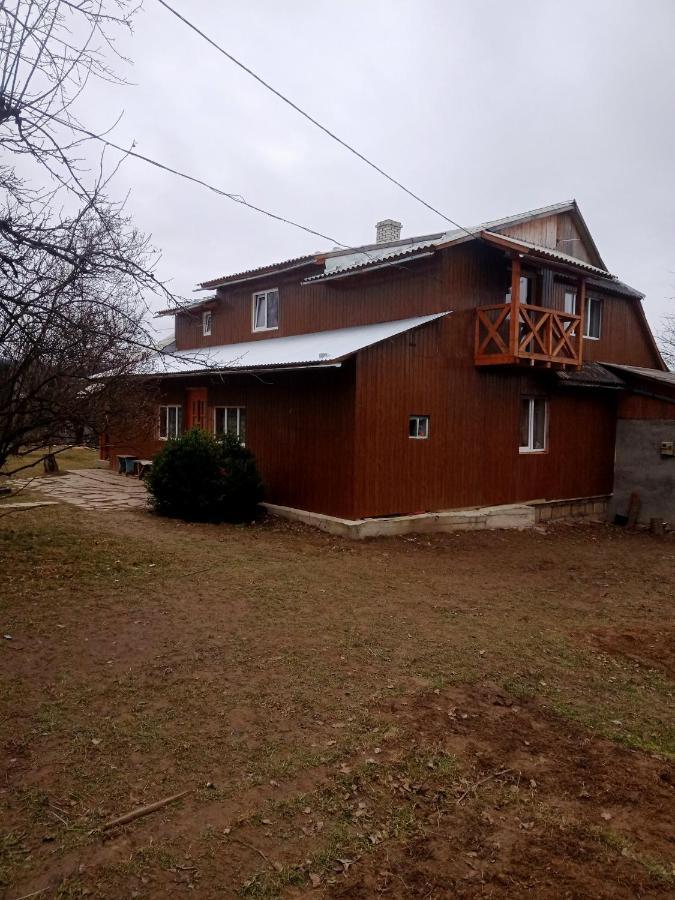 Holiday Home Tihiy Dvor Микуличин Екстериор снимка